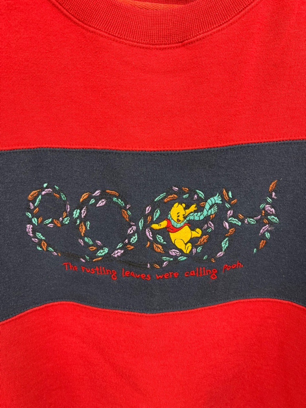 Vintage Disney Winnie the Pooh Embroidered Fall Leaves Sweatshirt Womens Large - Picture 2 of 8